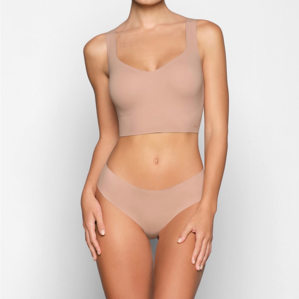 SKIMS NAKED PLUNGE LONGLINE BRA SIZE M - Picture 3 of 5